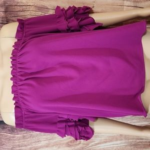 Vince Camuto off shoulder top size Medium